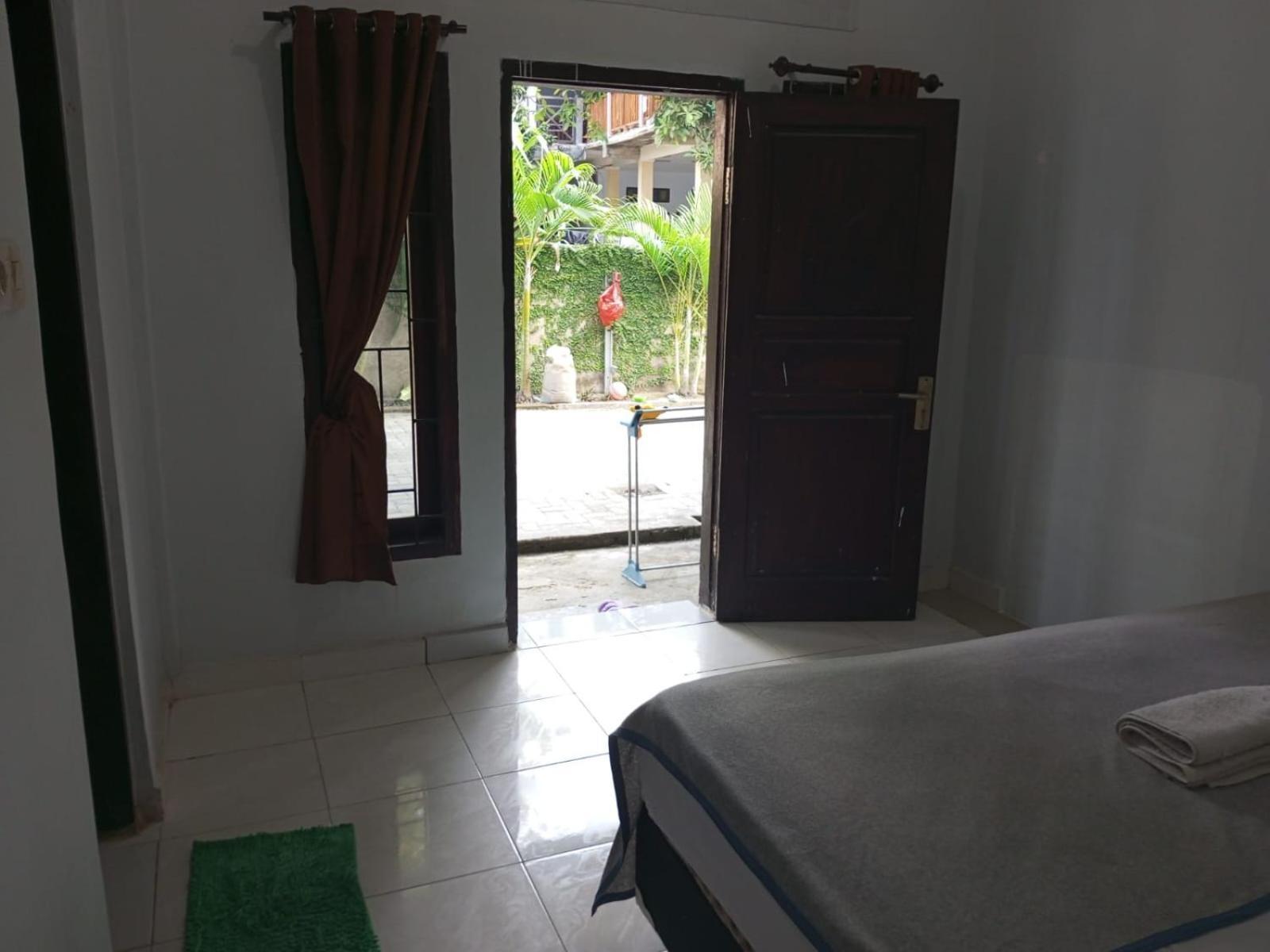 Kri Homestay Kuta  Exterior foto